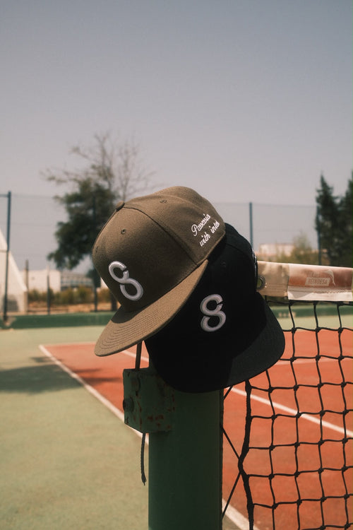 Crudo Black Hat